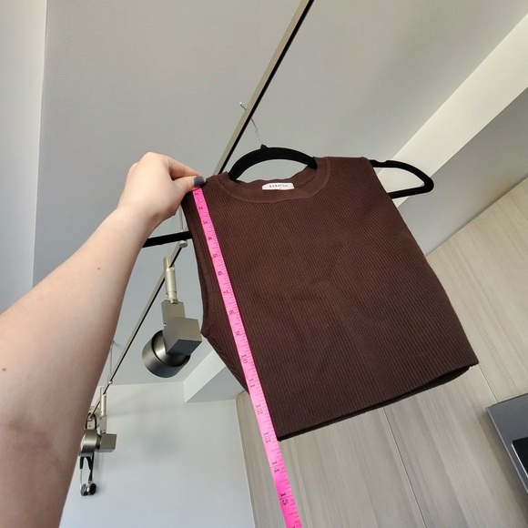 Aritzia Babaton Sculpt Knit Muscle Cropped Tank - Brown - Small - Picture 14 of 15